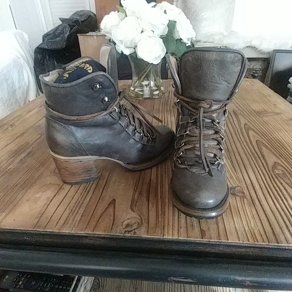 Freebird By Steven Devin Booties 6 